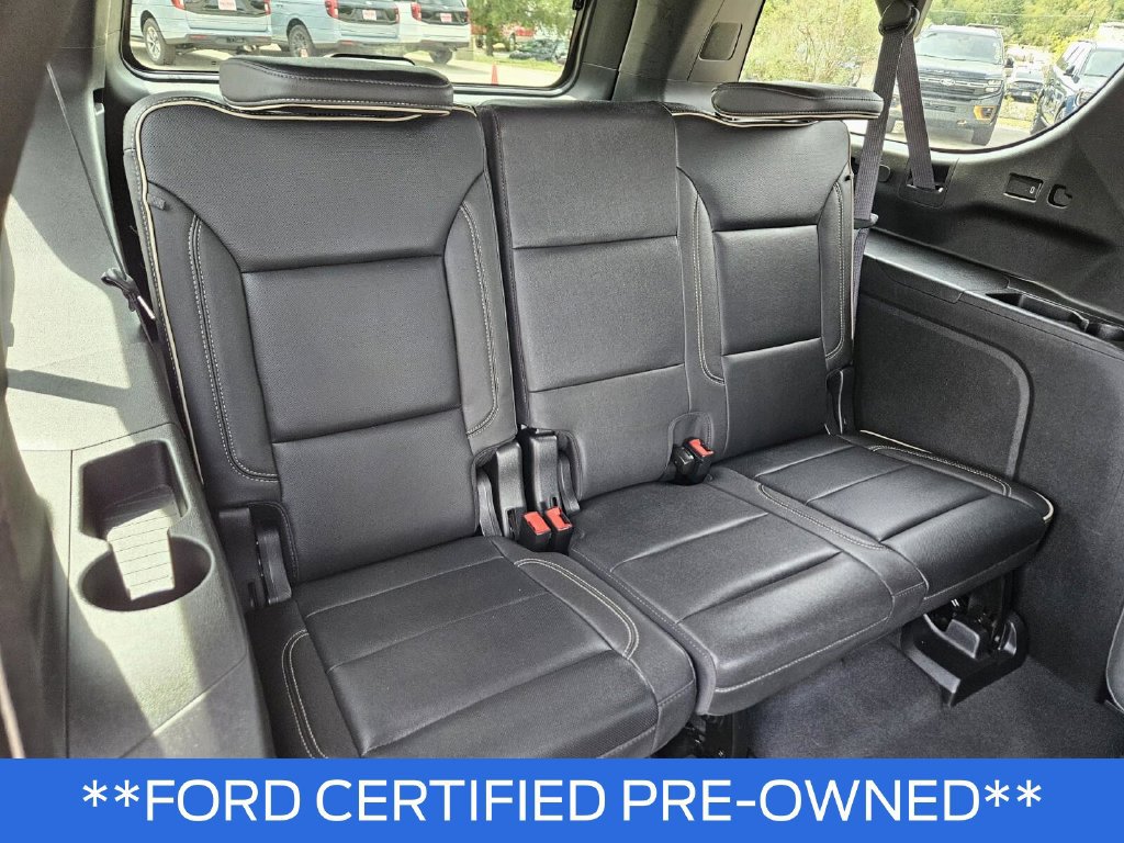 Used 2023 GMC Yukon XL SLT AWD/4WD image 14