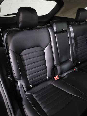Certified 2024 Ford Edge SEL w/ Convenience Package AWD/4WD image 9