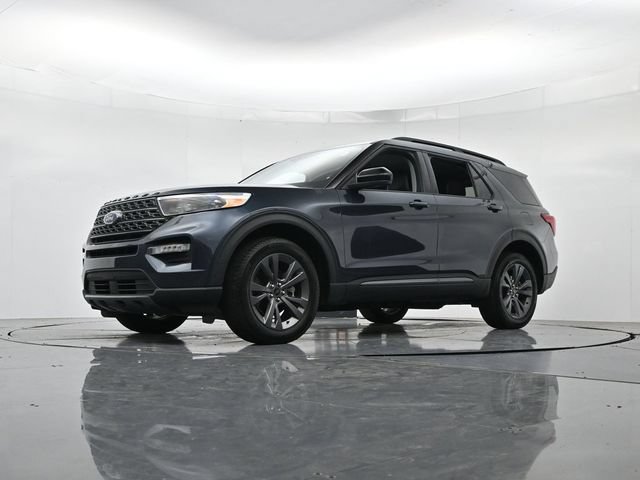 Certified 2024 Ford Explorer XLT w/ Equipment Group 202A AWD/4WD image 40