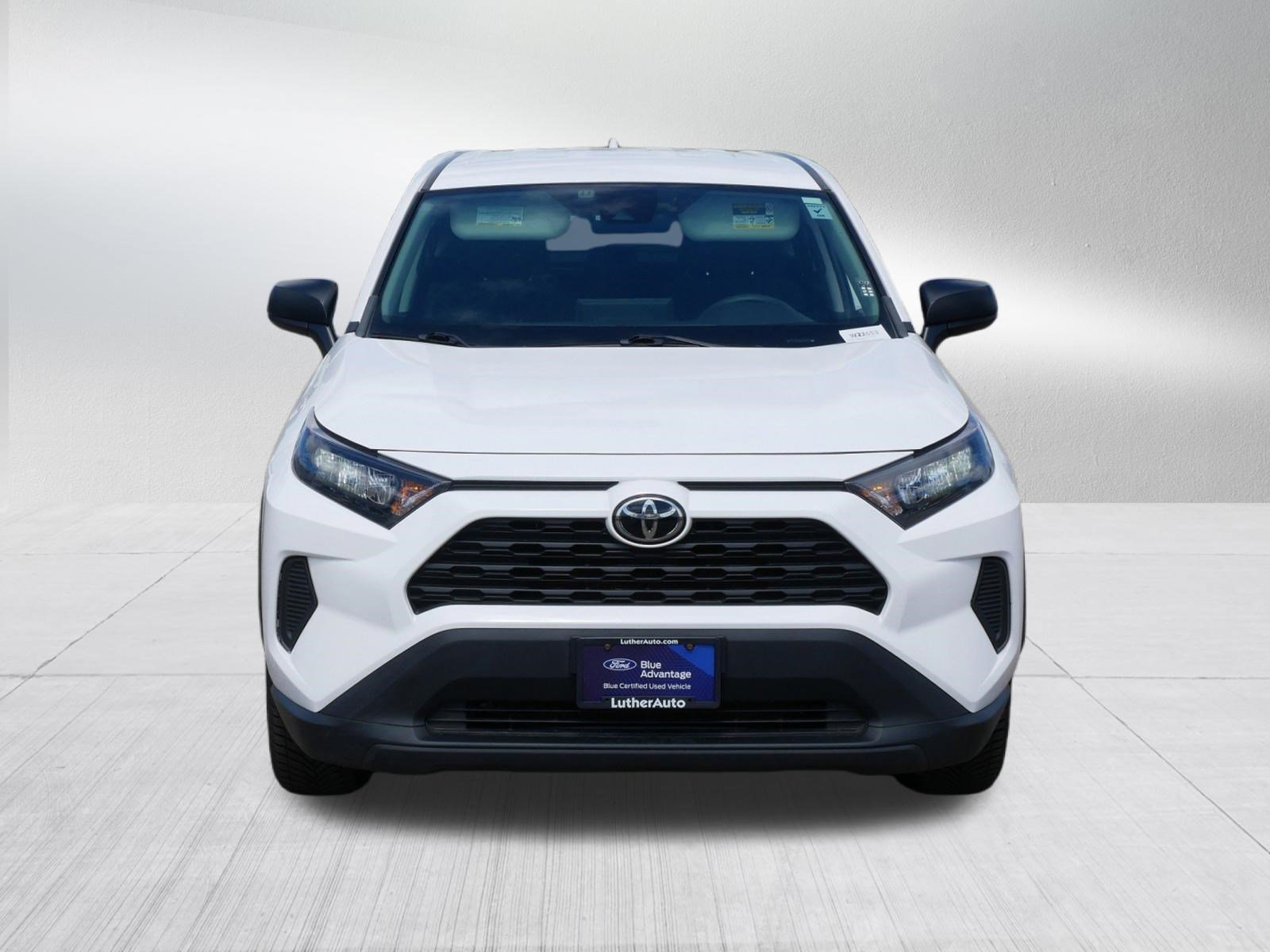 Used 2022 Toyota RAV4 LE w/ Carpet Mat Package (TMS) AWD/4WD video 2