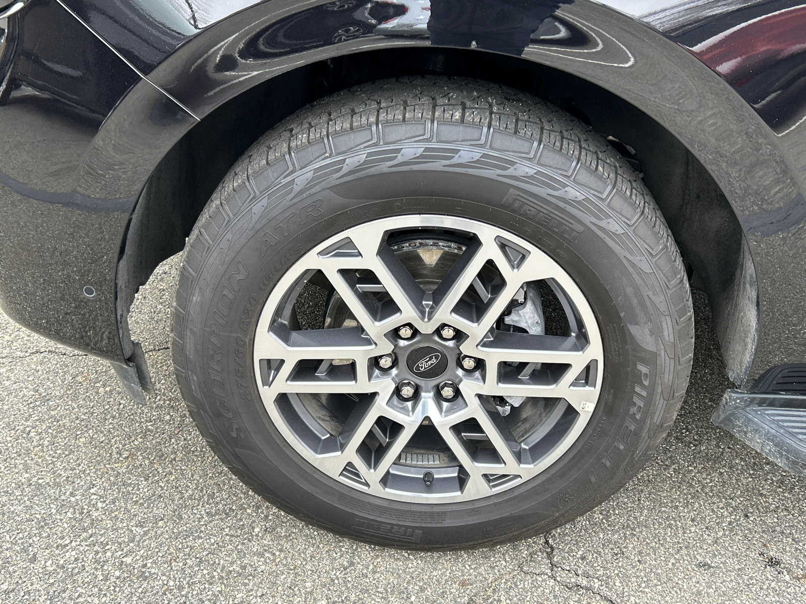 Certified 2025 Ford Expedition Active AWD/4WD image 8