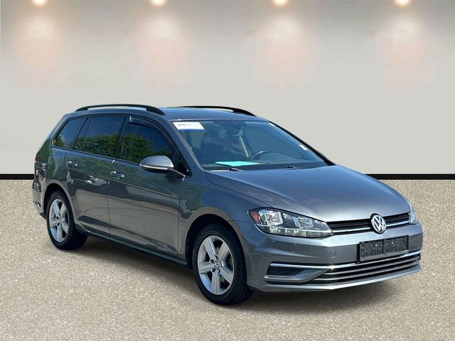 Used 2018 Volkswagen Golf SE FWD image 3