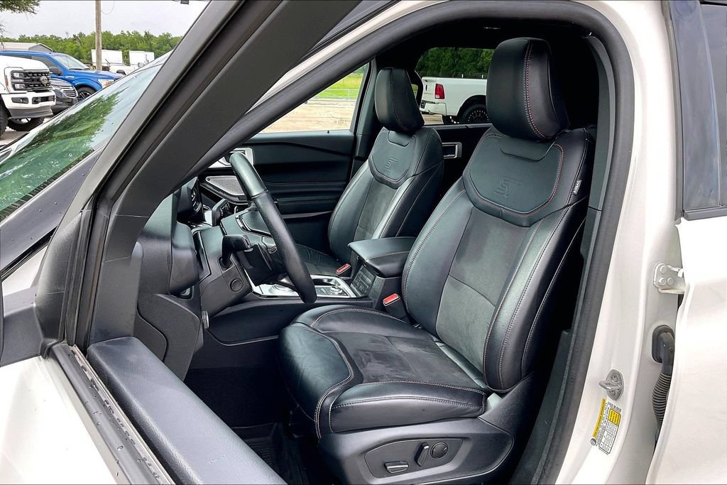 Certified 2023 Ford Explorer ST w/ Equipment Group 401A AWD/4WD image 18