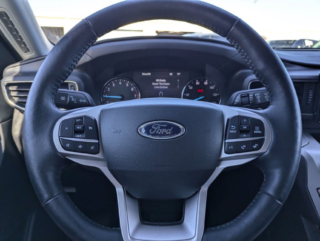 Certified 2022 Ford Explorer XLT w/ Equipment Group 202A RWD image 28