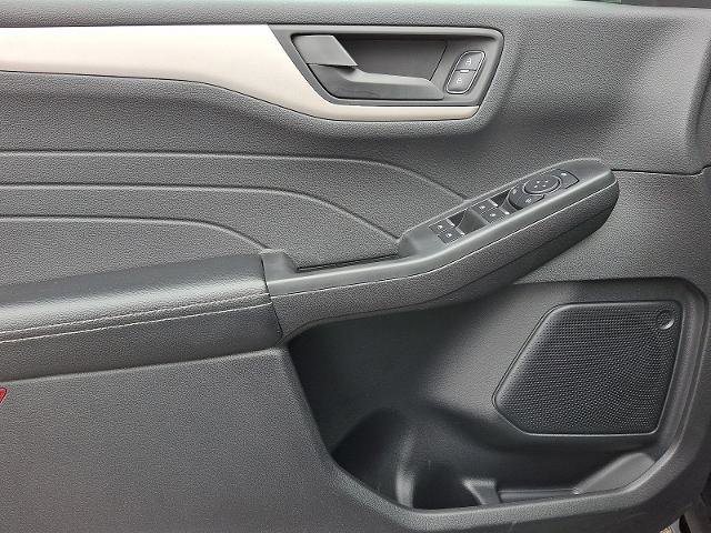 Certified 2022 Ford Escape SE image 12