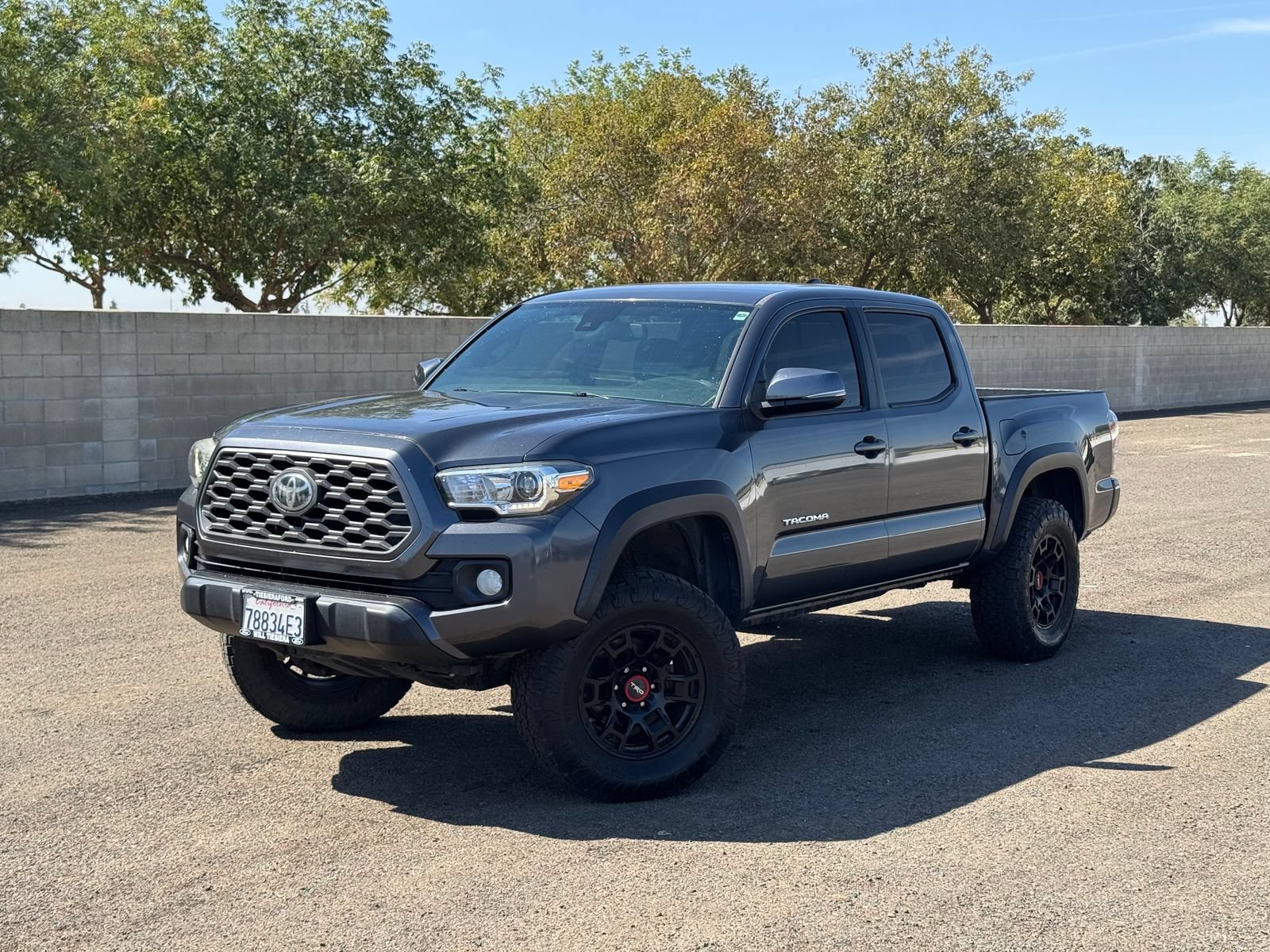 Used 2021 Toyota Tacoma TRD Off-Road w/ Technology Package AWD/4WD image 8