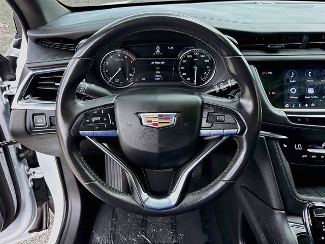 Used 2024 Cadillac XT6 Luxury FWD image 12