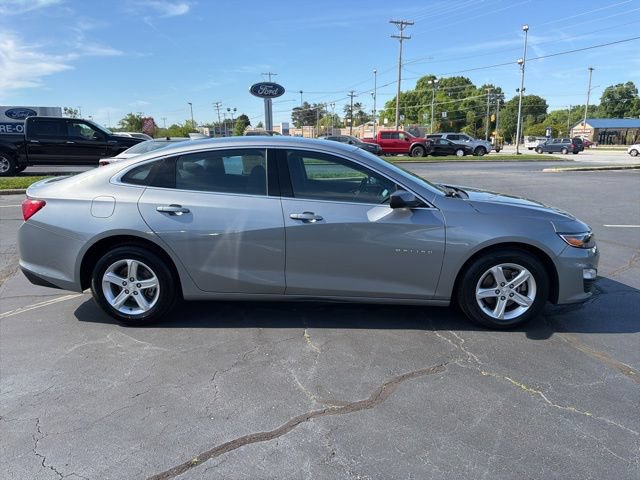 Used 2024 Chevrolet Malibu LT FWD image 8