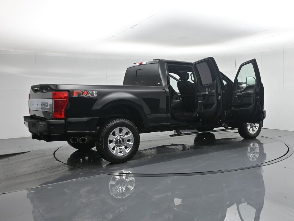 Certified 2022 Ford F250 Platinum w/ FX4 Off-Road Package image 35