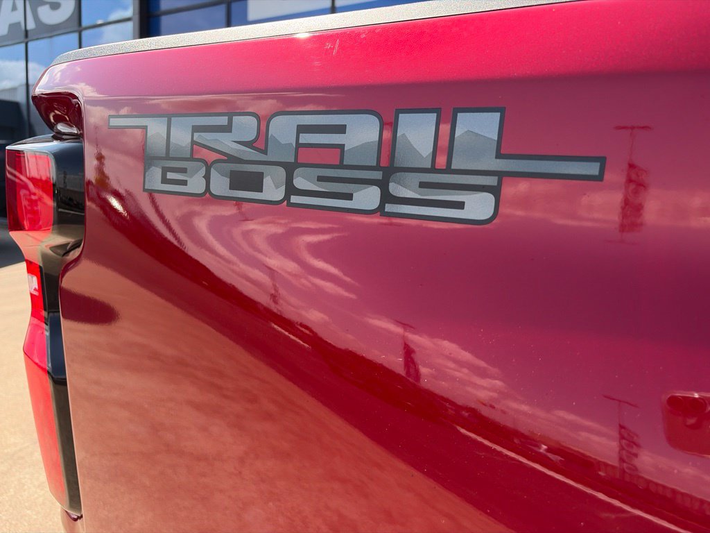 Used 2025 Chevrolet Silverado 2500 LTZ w/ Trail Boss Package AWD/4WD image 17