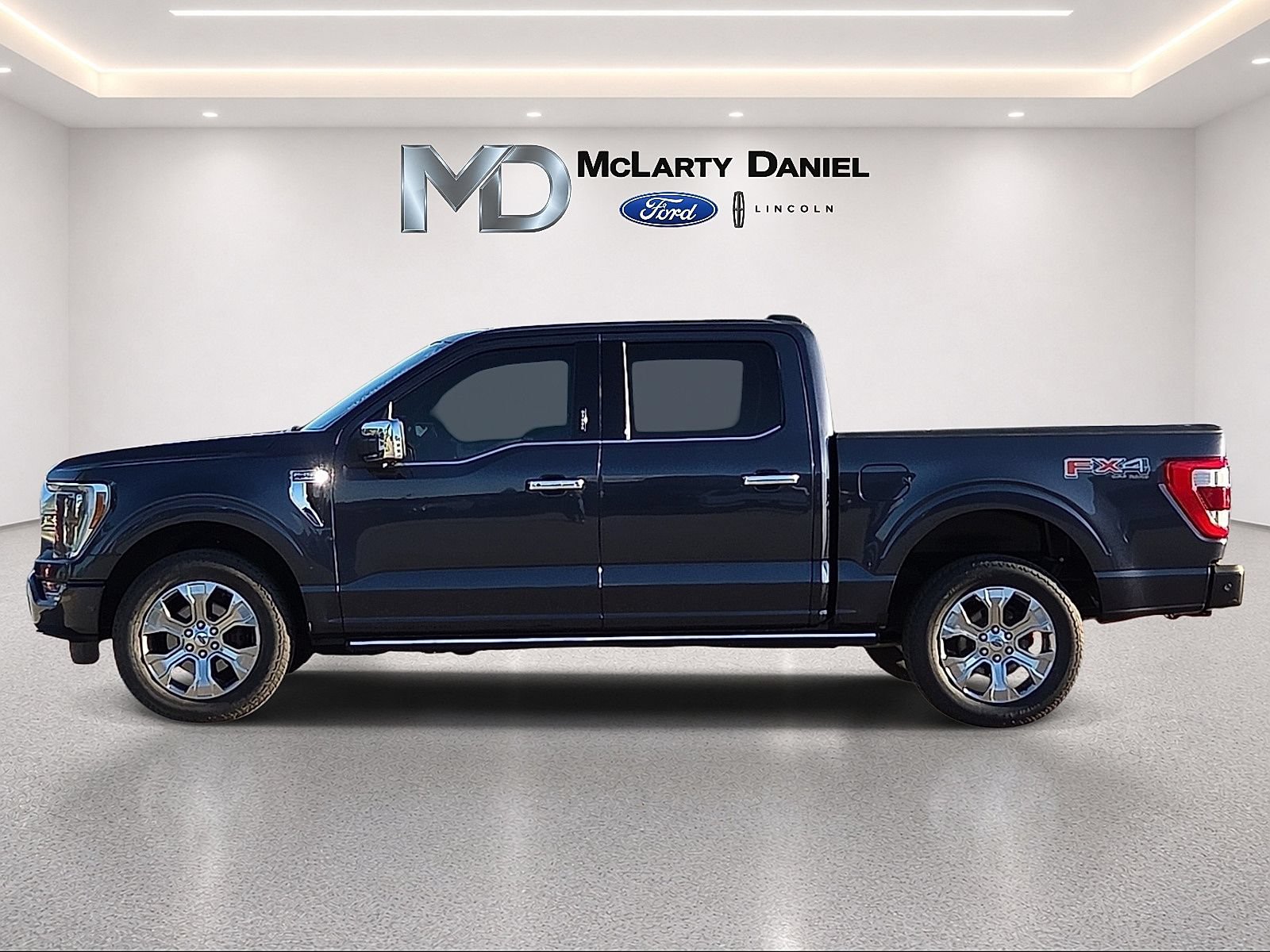 Certified 2021 Ford F150 Platinum w/ Equipment Group 701A High AWD/4WD image 3