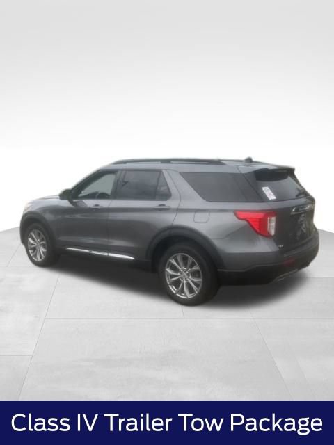 Certified 2023 Ford Explorer XLT w/ Equipment Group 202A AWD/4WD image 5