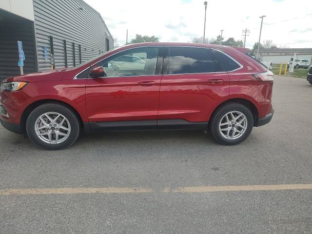 Certified 2023 Ford Edge SEL w/ Convenience Package AWD/4WD image 2