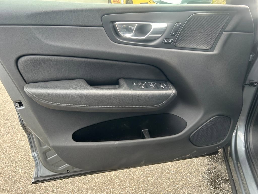 Used 2020 Volvo XC60 T5 Inscription w/ Protection Package image 16