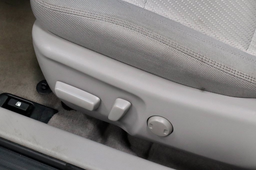 Used 2017 Toyota Camry LE image 20