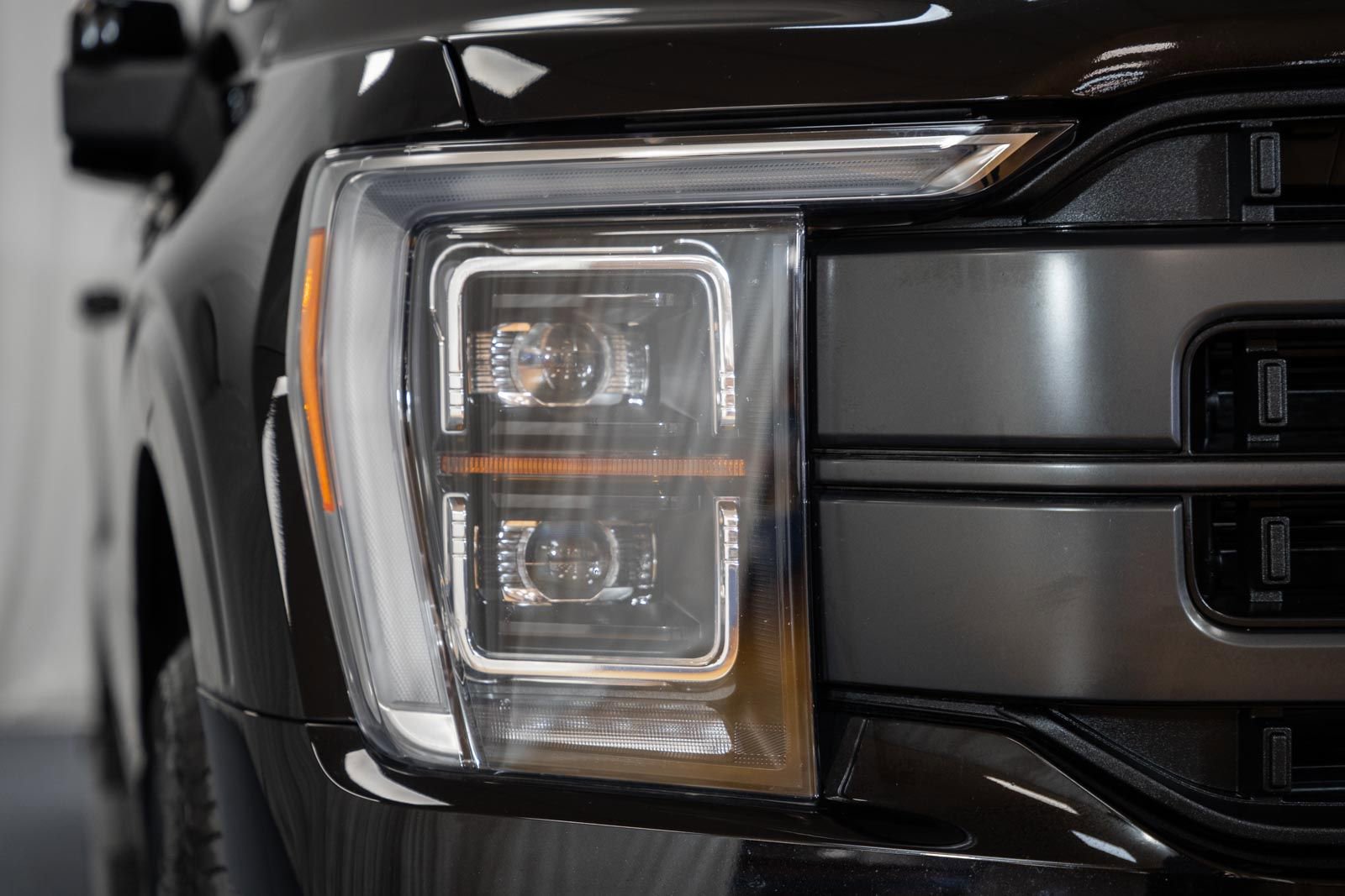 Certified 2023 Ford F150 Lariat w/ Equipment Group 502A High image 9