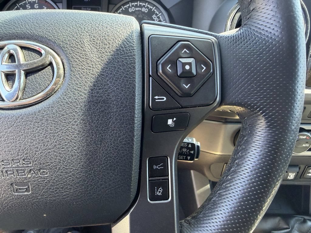 Used 2019 Toyota Tacoma TRD Off-Road w/ TRD Premium Off Road Package AWD/4WD image 30
