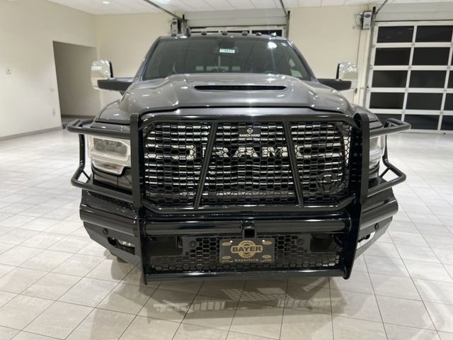 Used 2024 RAM 3500 Laramie w/ Sport Appearance Package AWD/4WD image 8