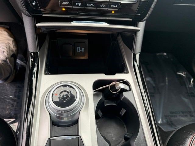 Certified 2022 Ford Explorer ST-Line w/ Class IV Trailer Tow Package AWD/4WD image 23