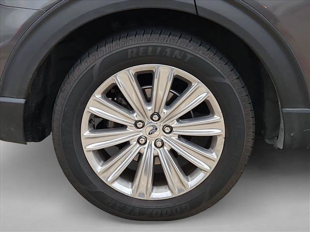 Certified 2020 Ford Explorer Limited RWD image 19