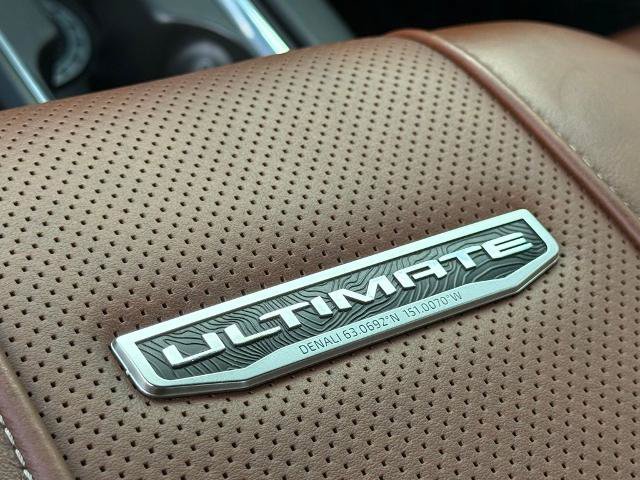 Used 2024 GMC Sierra 2500 Denali Ultimate AWD/4WD image 8