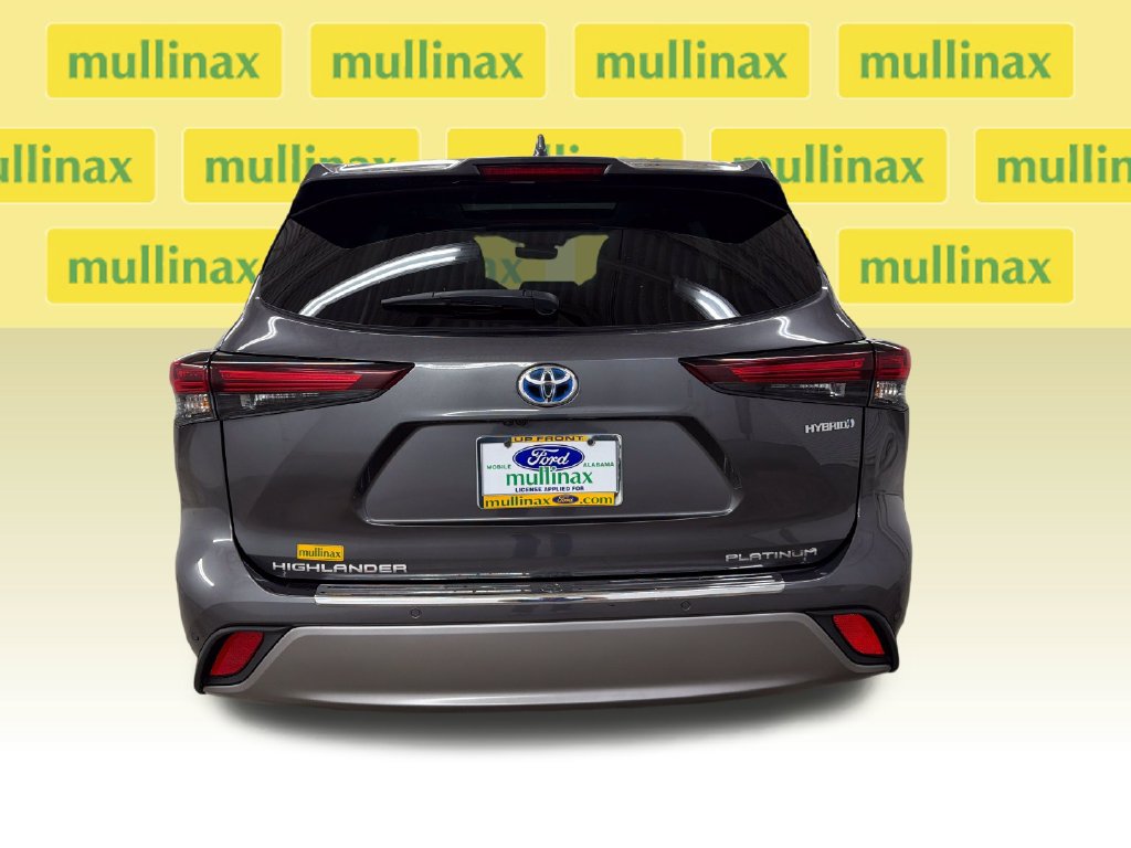 Used 2024 Toyota Highlander Platinum AWD/4WD image 7