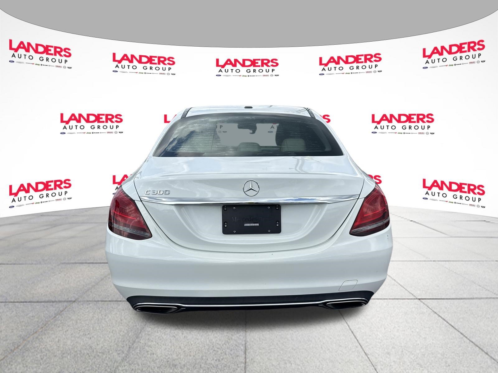 Used 2019 Mercedes-Benz C 300 Sedan image 4