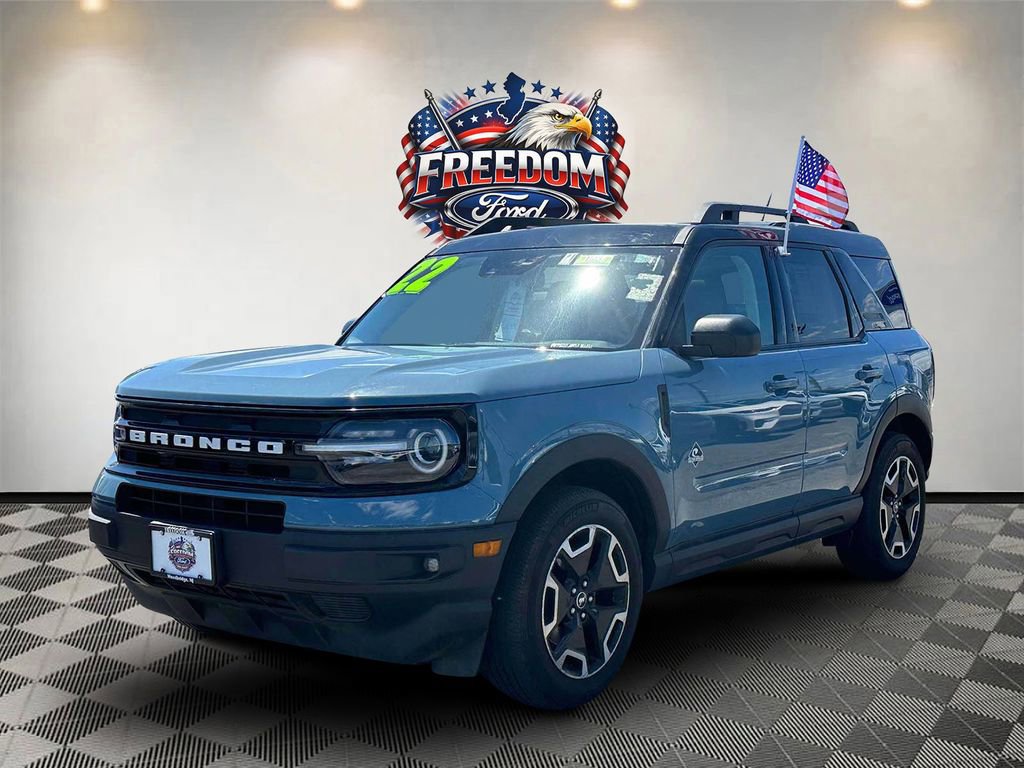 Certified 2022 Ford Bronco Sport Outer Banks w/ Tech Package AWD/4WD image 2