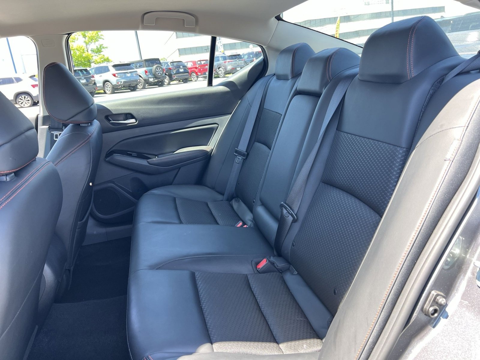 Used 2023 Nissan Altima 2.5 SR FWD image 31