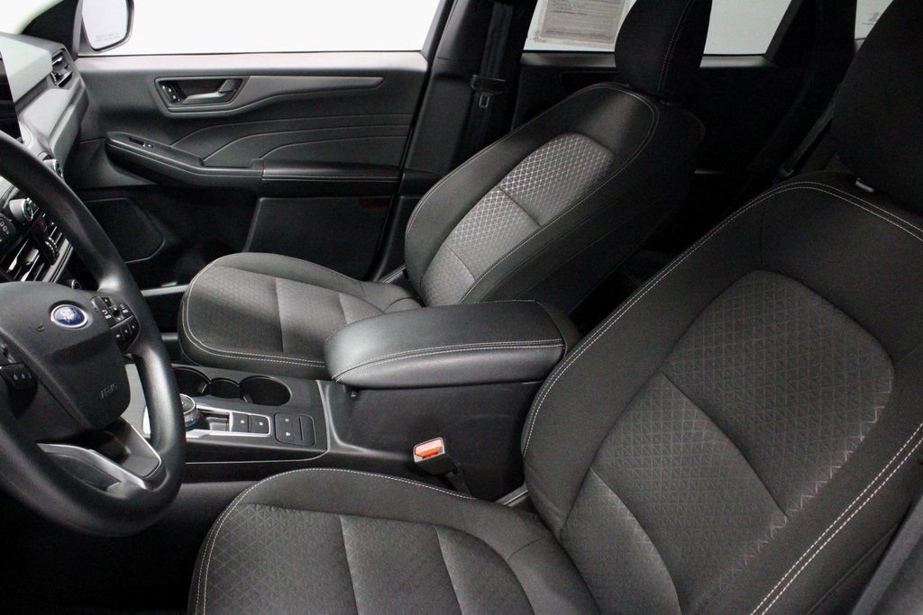 Certified 2025 Ford Escape Active image 23