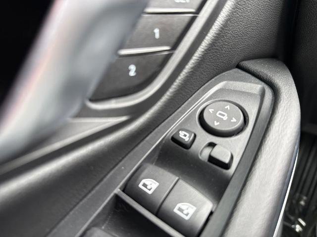 Used 2025 BMW 330i xDrive Sedan w/ Premium Package AWD/4WD image 40