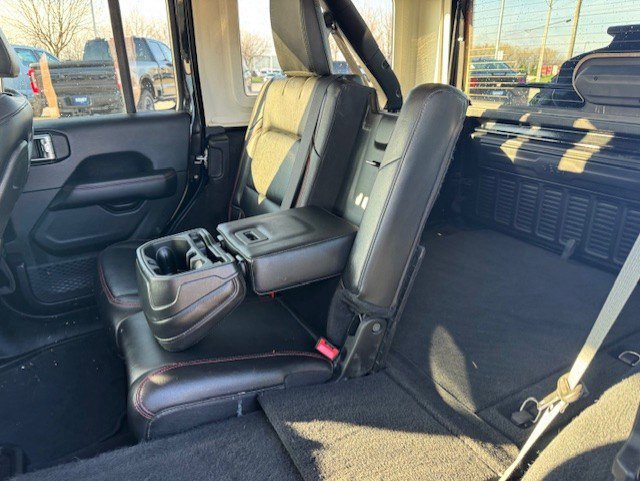 Used 2018 Jeep Wrangler Unlimited Rubicon w/ Dual Top Group image 28