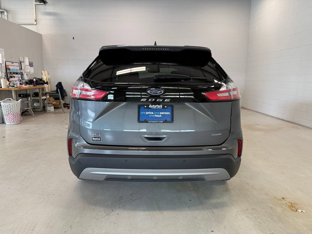 Certified 2024 Ford Edge SEL w/ Convenience Package AWD/4WD image 6
