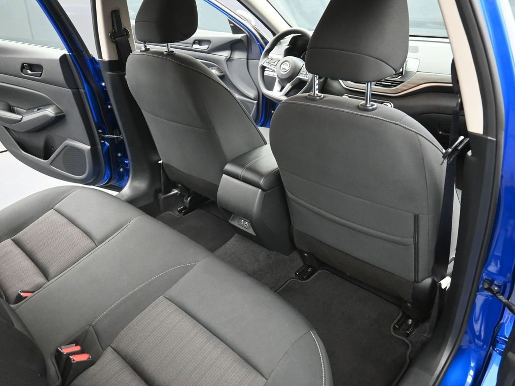 Used 2025 Nissan Altima 2.5 SV image 10