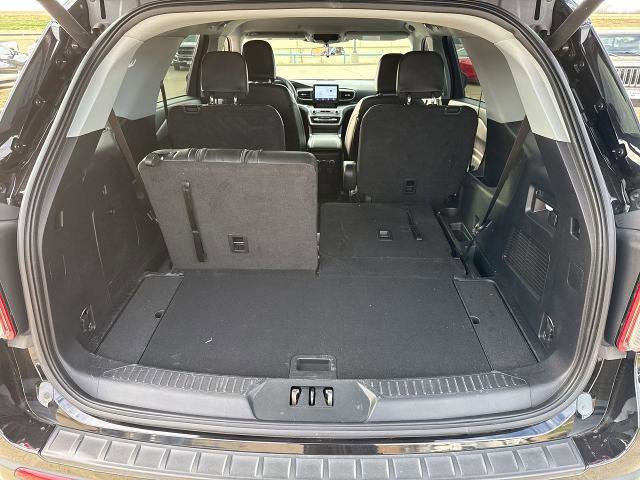 Certified 2022 Ford Explorer XLT w/ Equipment Group 202A image 13