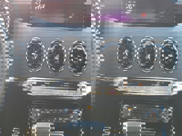 Used 2022 Kia Stinger GT-Line image 25