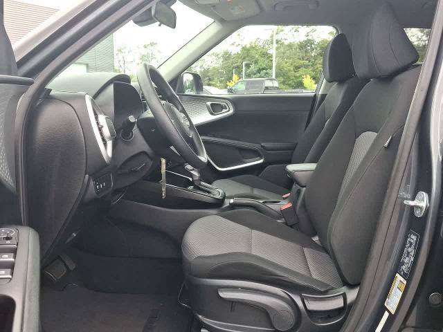 Used 2024 Kia Soul LX w/ Option Group 015 FWD image 17