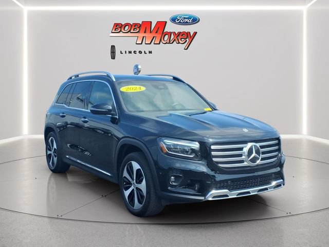 Used 2024 Mercedes-Benz GLB 250 4MATIC w/ Exclusive Package image 3