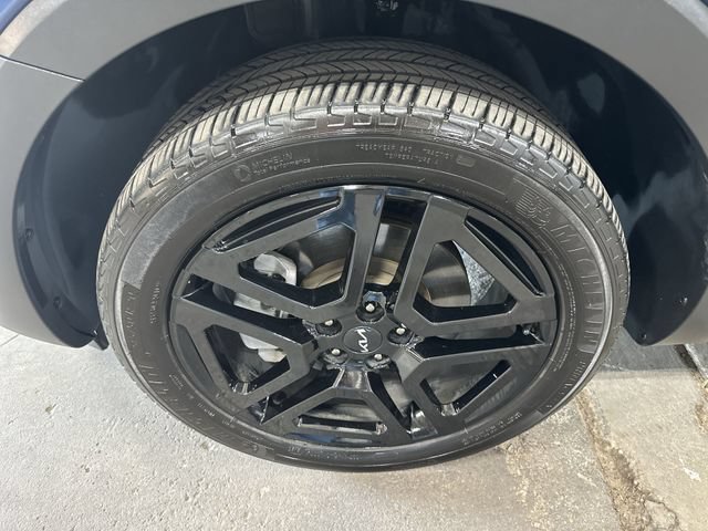 Used 2024 Kia Telluride EX X-Line AWD/4WD image 23