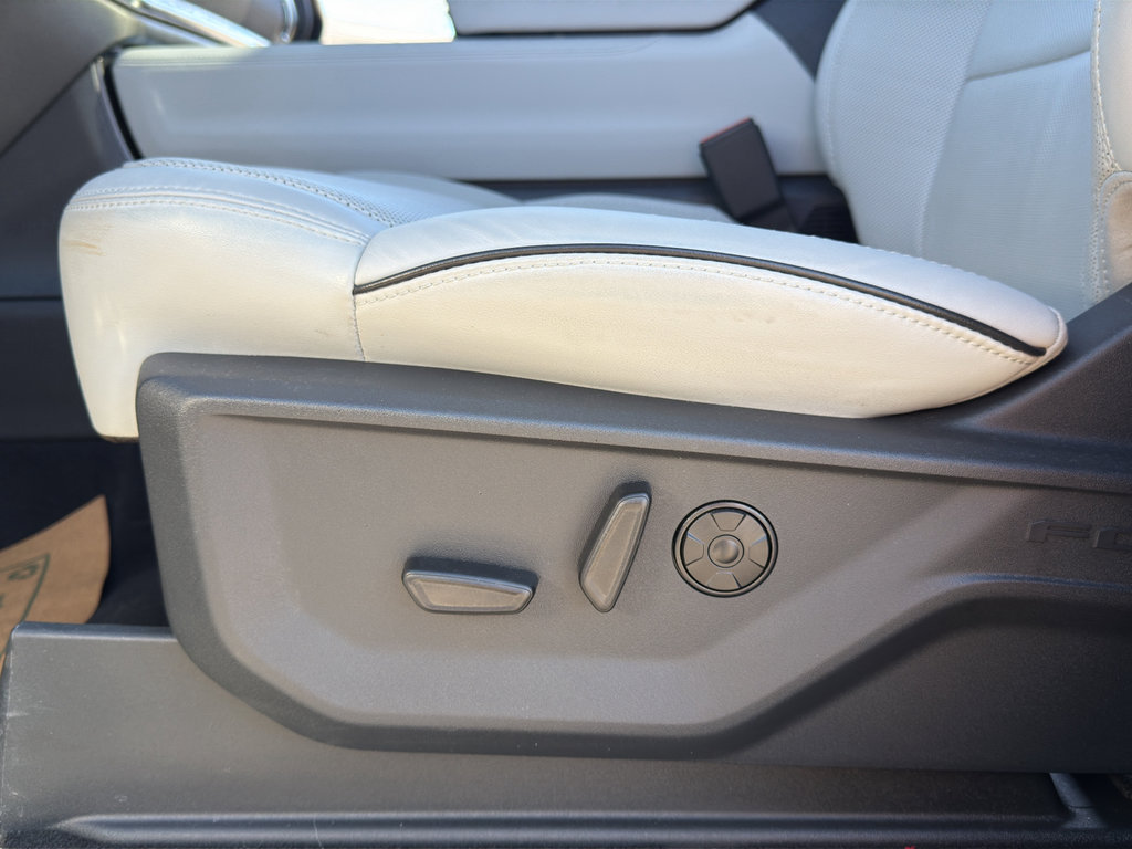 Certified 2025 Ford Expedition Max Platinum w/ Platinum Ultimate Package image 18