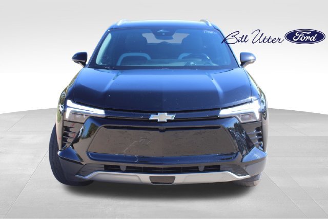 Used 2024 Chevrolet Blazer EV LT AWD/4WD image 2