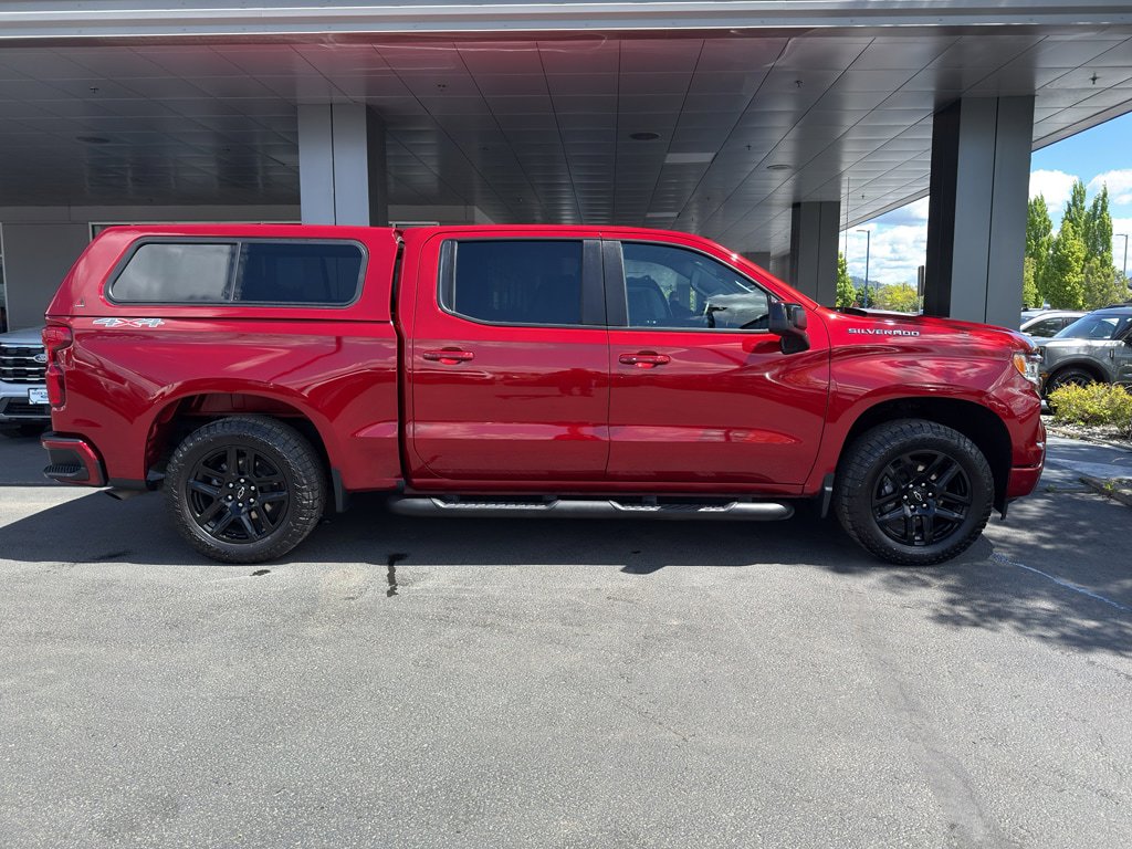 Used 2024 Chevrolet Silverado 1500 RST AWD/4WD image 3