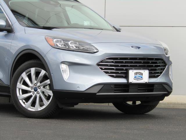 Certified 2022 Ford Escape Titanium w/ Titanium Elite Package AWD/4WD image 5