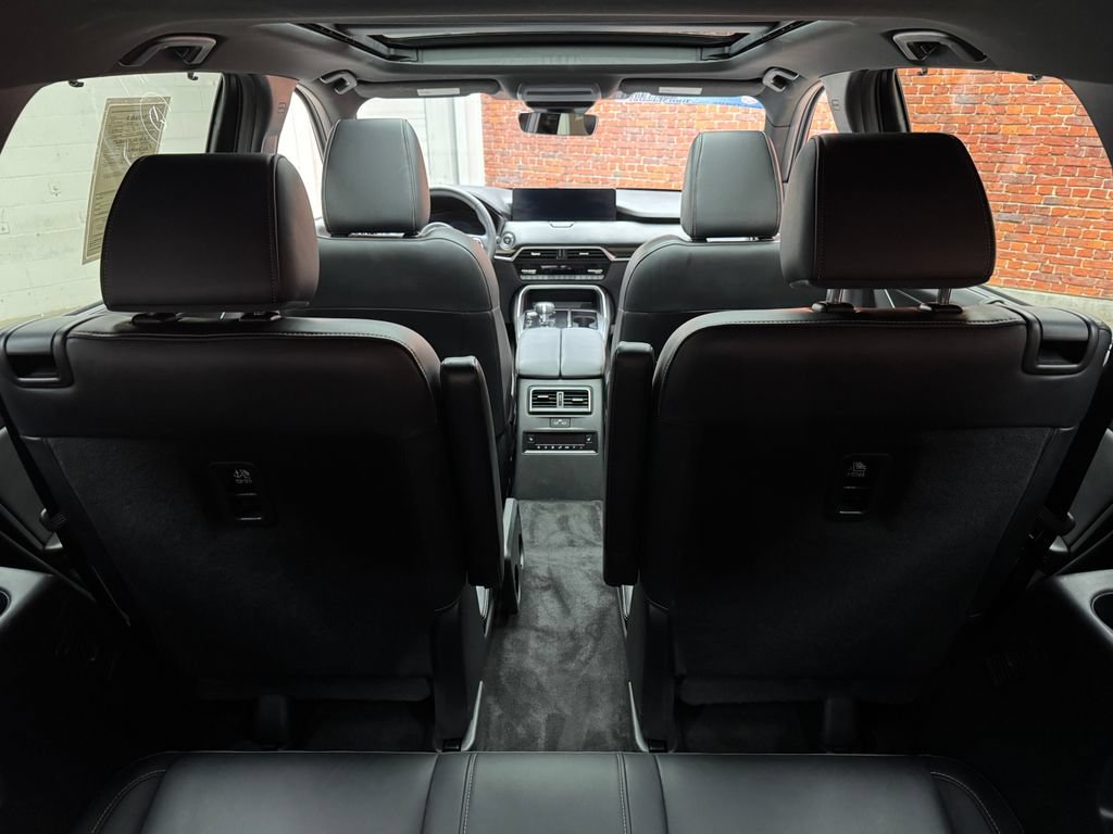 Used 2024 MAZDA CX-90 Plug-In Hybrid w/ Premium Plus AWD/4WD image 31