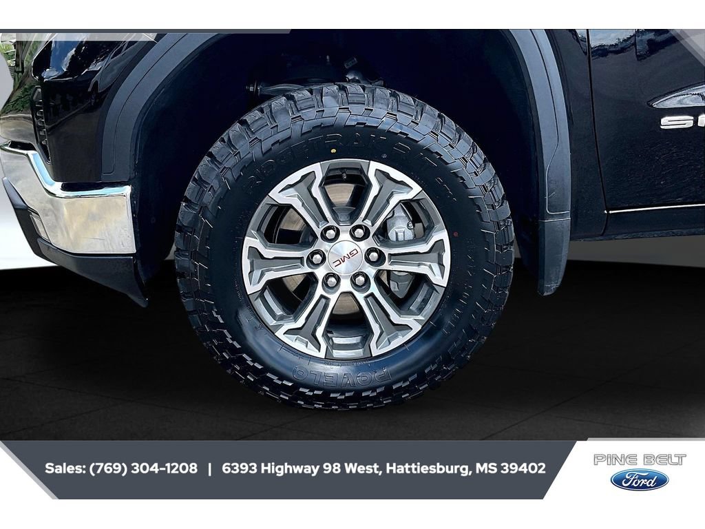 Used 2025 GMC Sierra 1500 SLT AWD/4WD image 7