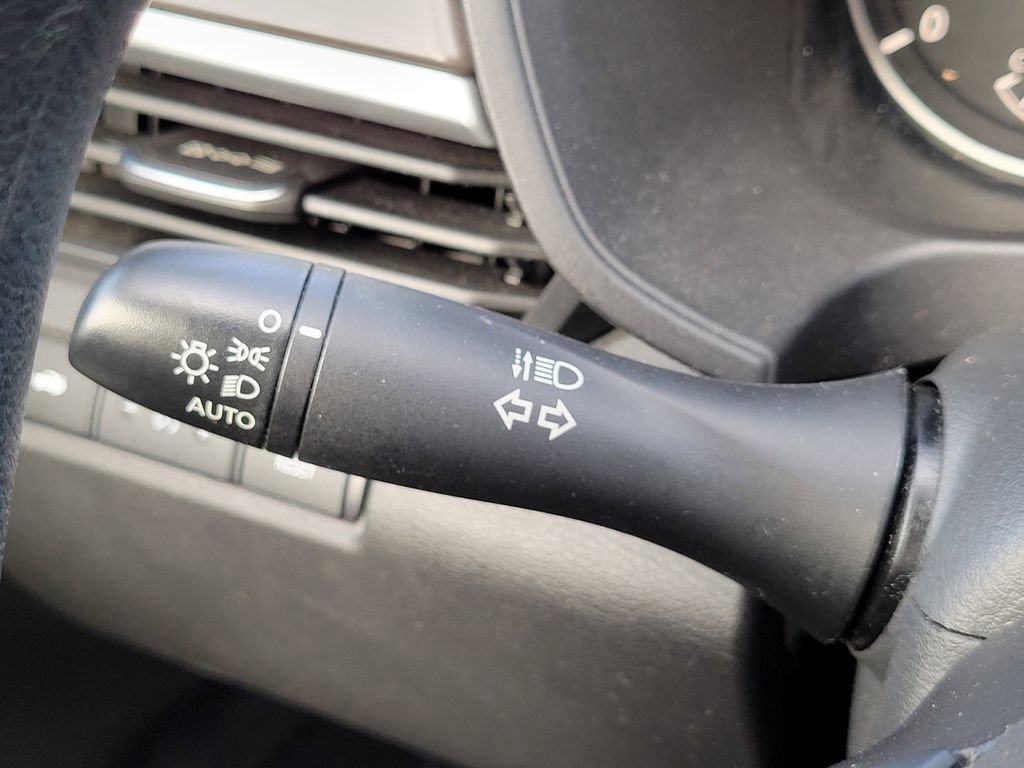 Used 2024 Nissan Altima 2.5 SV image 27