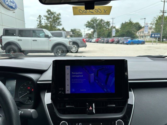 Used 2024 Toyota Corolla LE FWD image 61