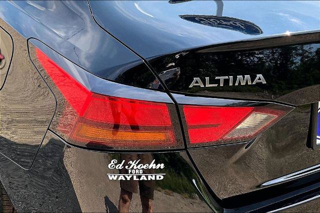 Used 2024 Nissan Altima 2.5 SV FWD image 29
