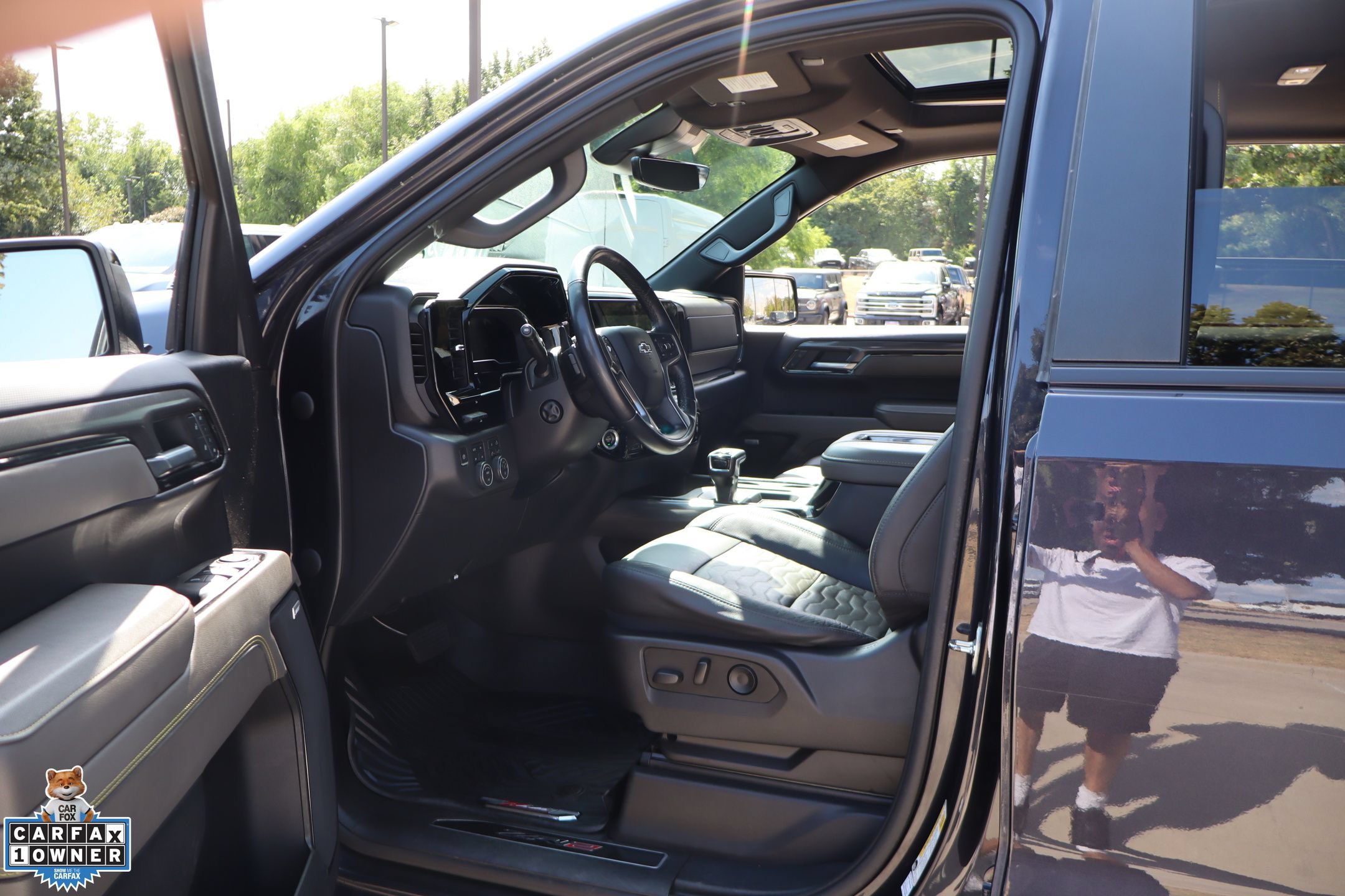 Used 2022 Chevrolet Silverado 1500 ZR2 w/ Technology Package AWD/4WD image 26