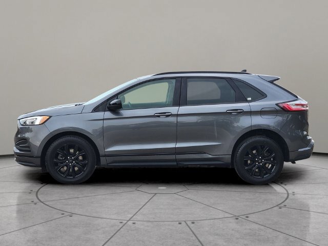 Certified 2024 Ford Edge SE w/ Black Appearance Package AWD/4WD image 9